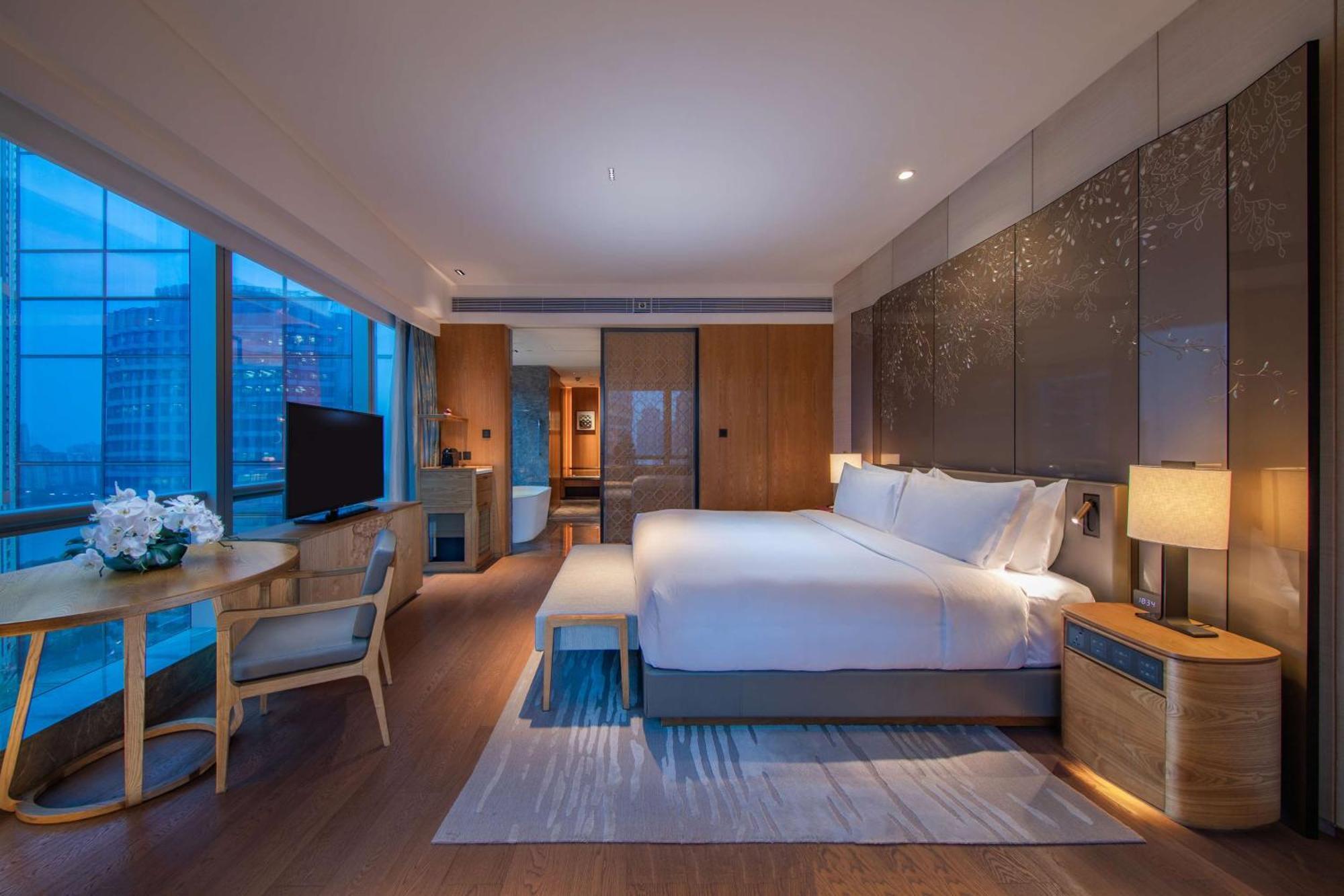 Conrad Guangzhou Hotel Екстериор снимка